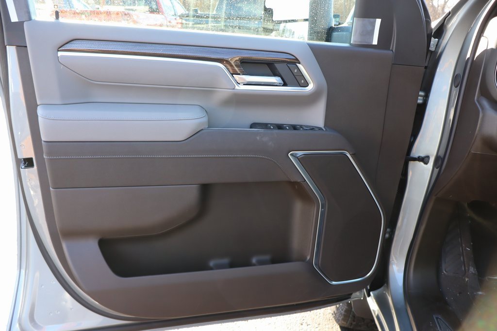 New 2026 Chevrolet Silverado 3500 LT w/ Safety Package image 4