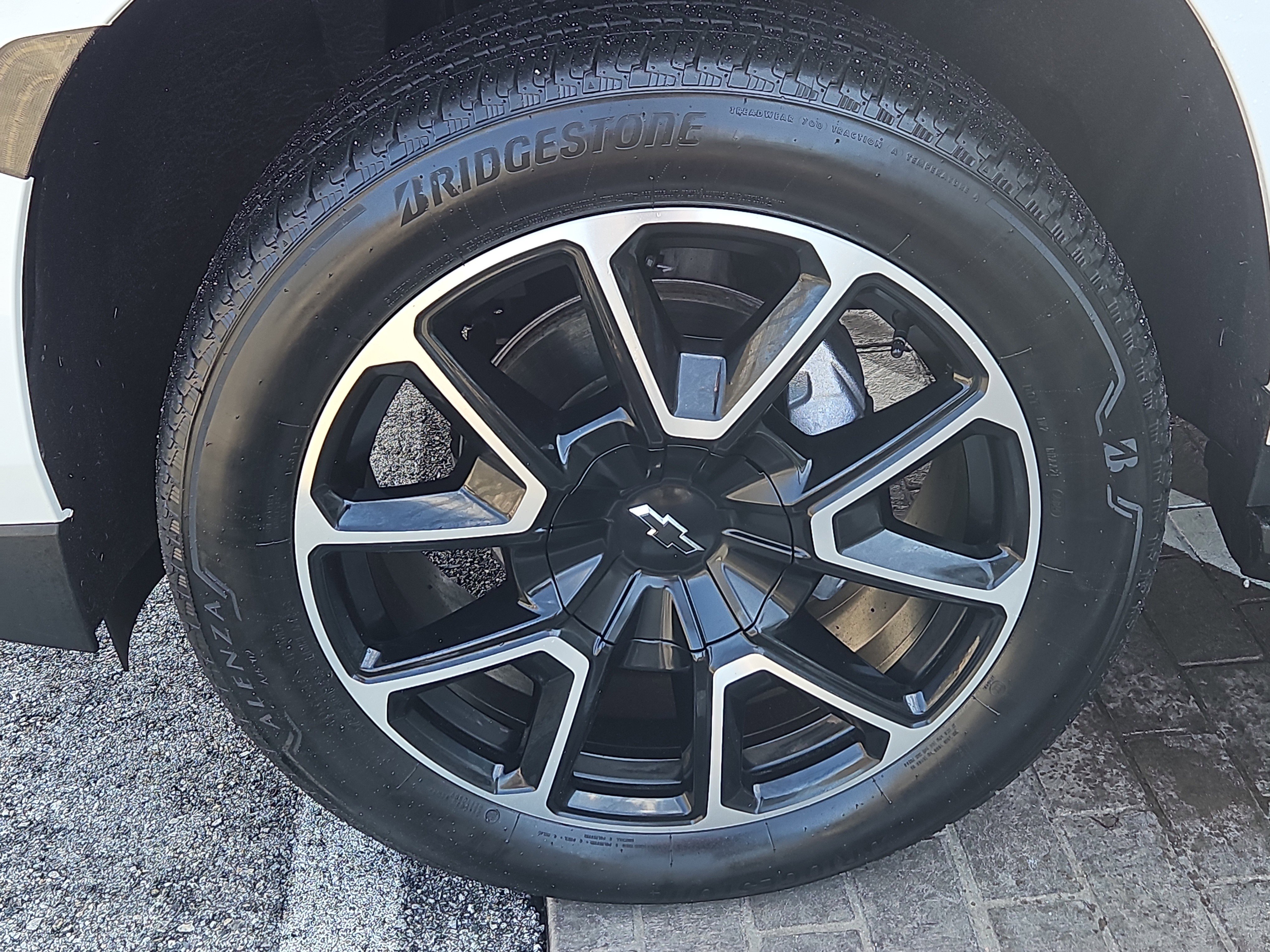 Used 2024 Chevrolet Tahoe RST w/ Luxury Package image 4