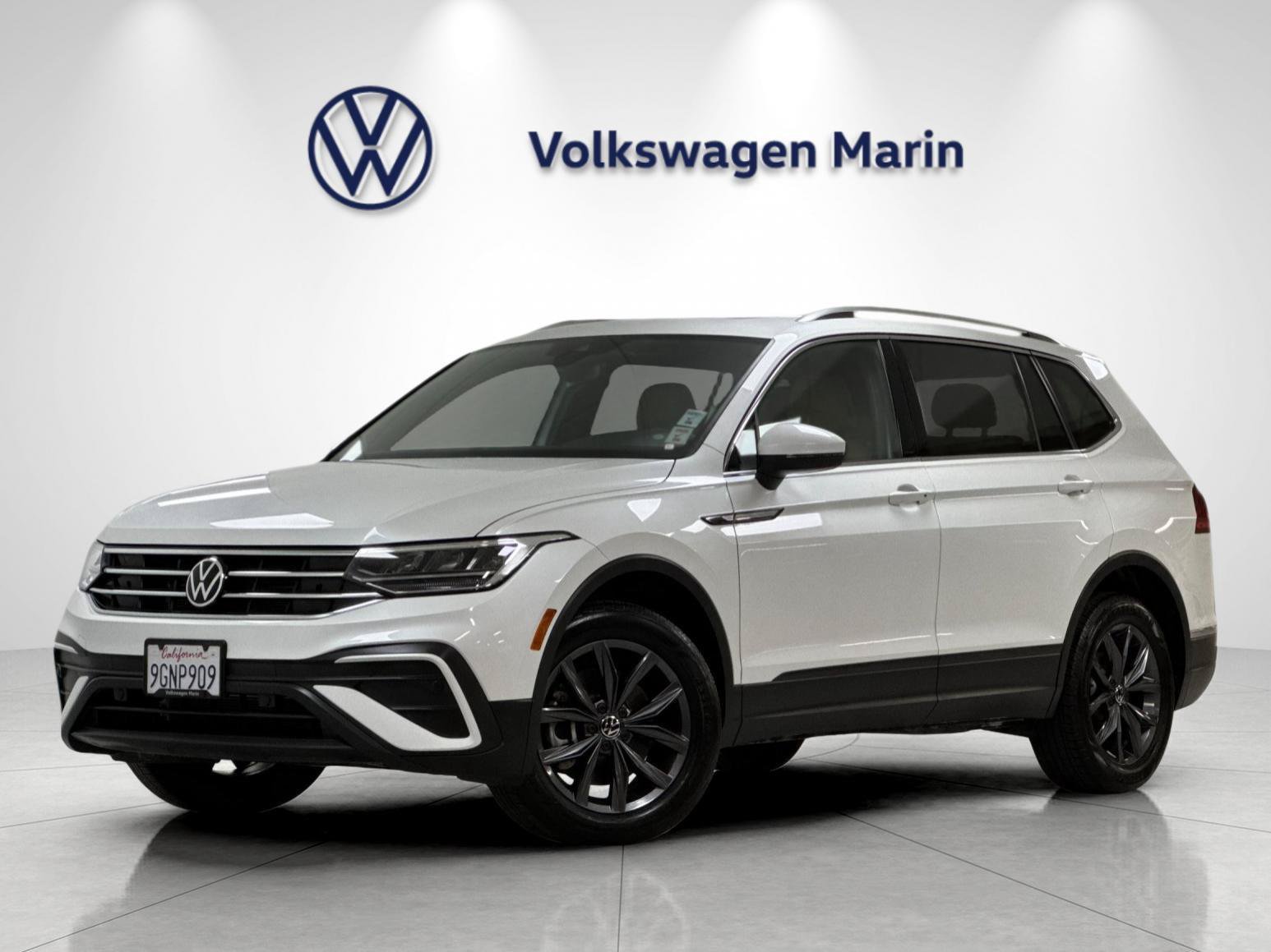 Used 2024 Volkswagen Tiguan SE R-Line