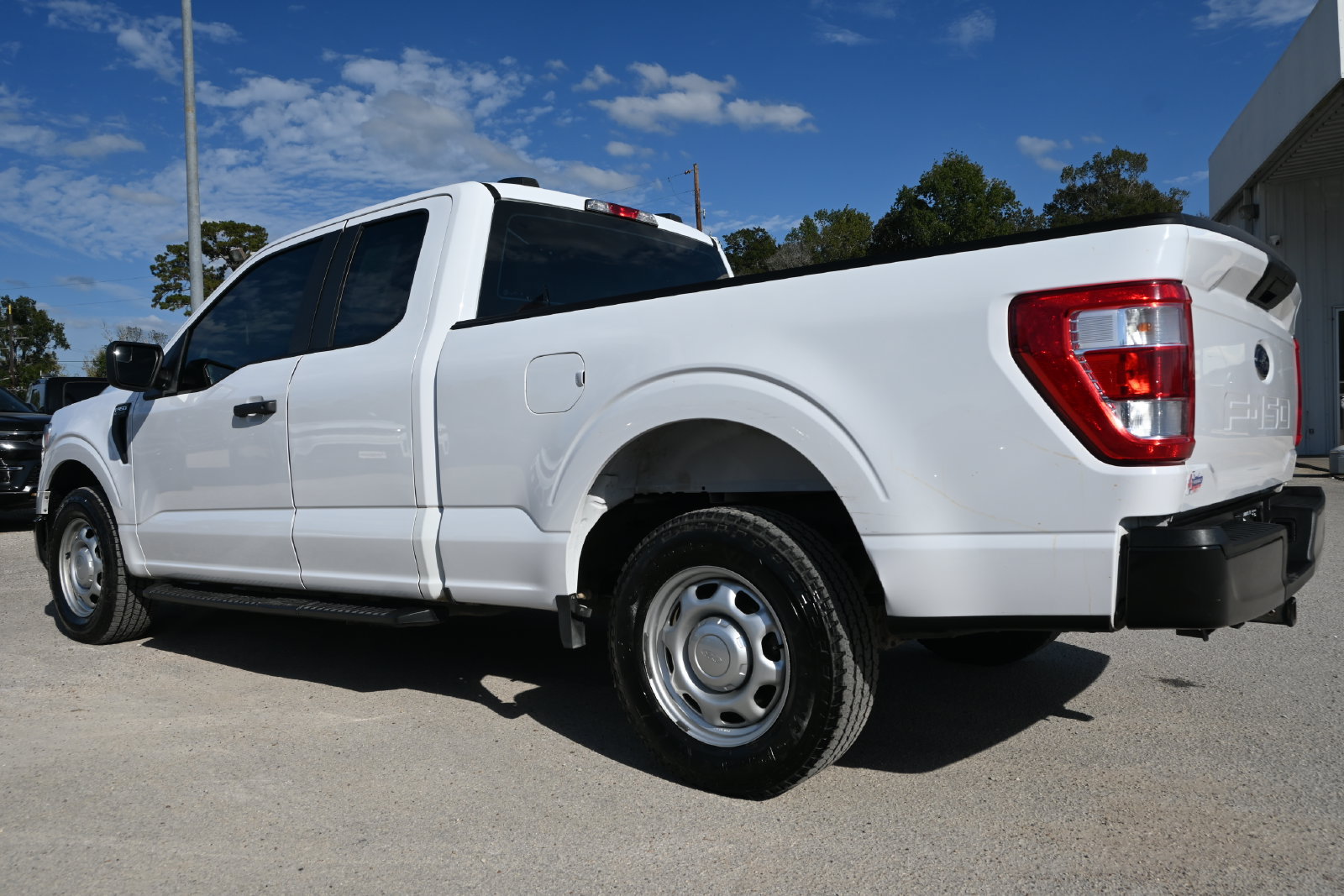 Used 2021 Ford F150 XL w/ XL Power Equipment Group RWD image 4
