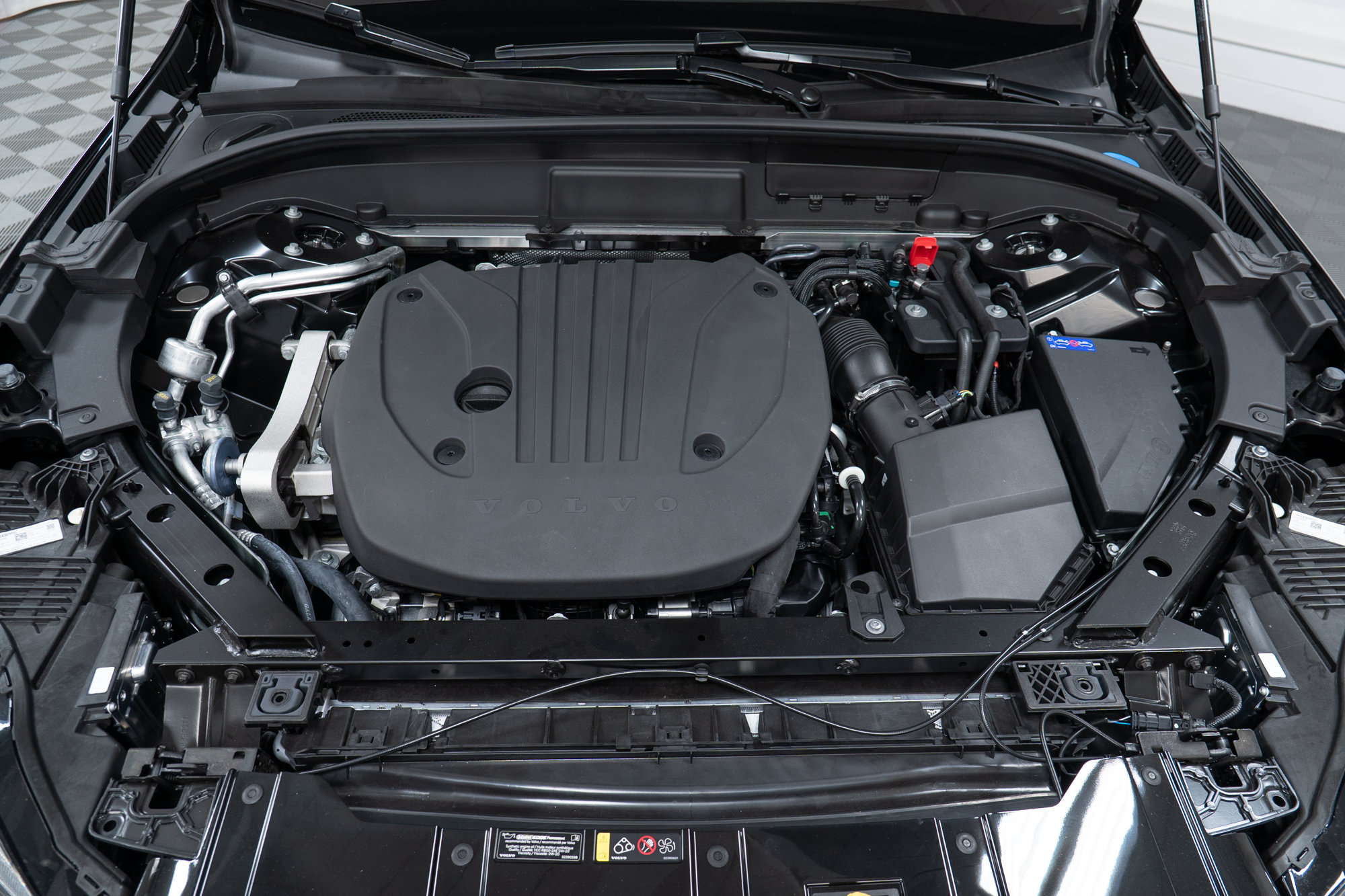 New 2027 Volvo XC60 B5 Ultra AWD/4WD image 9
