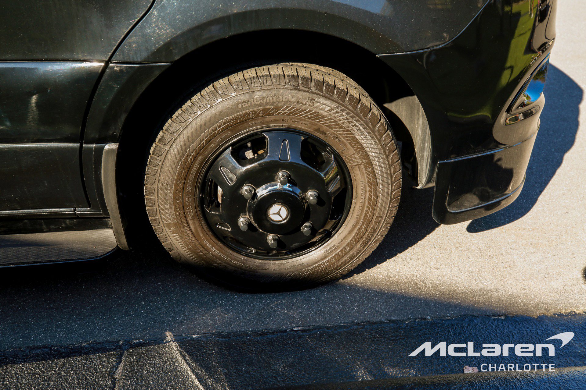 Used 2020 Mercedes-Benz Sprinter 3500 w/ Windows All Around Package image 40