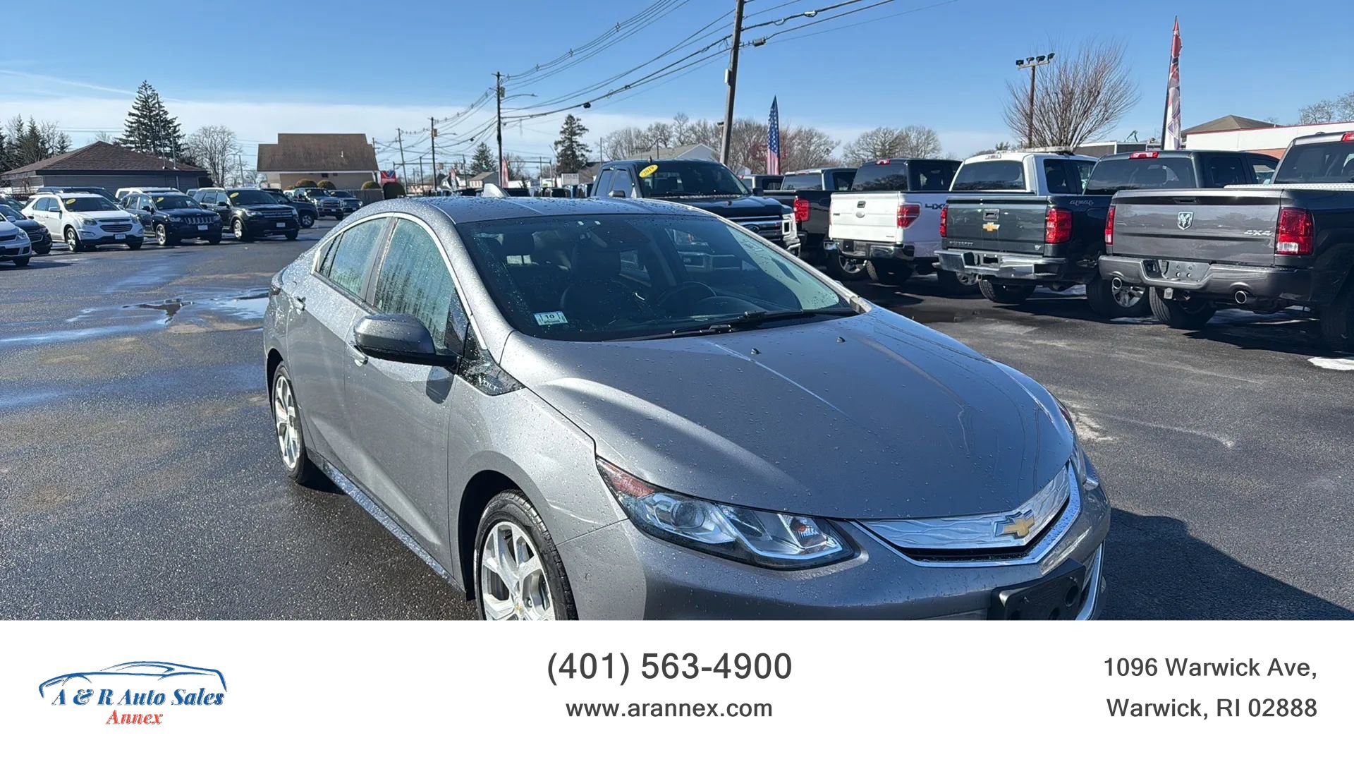 Used 2018 Chevrolet Volt Premier w/ Driver Confidence Package image 1