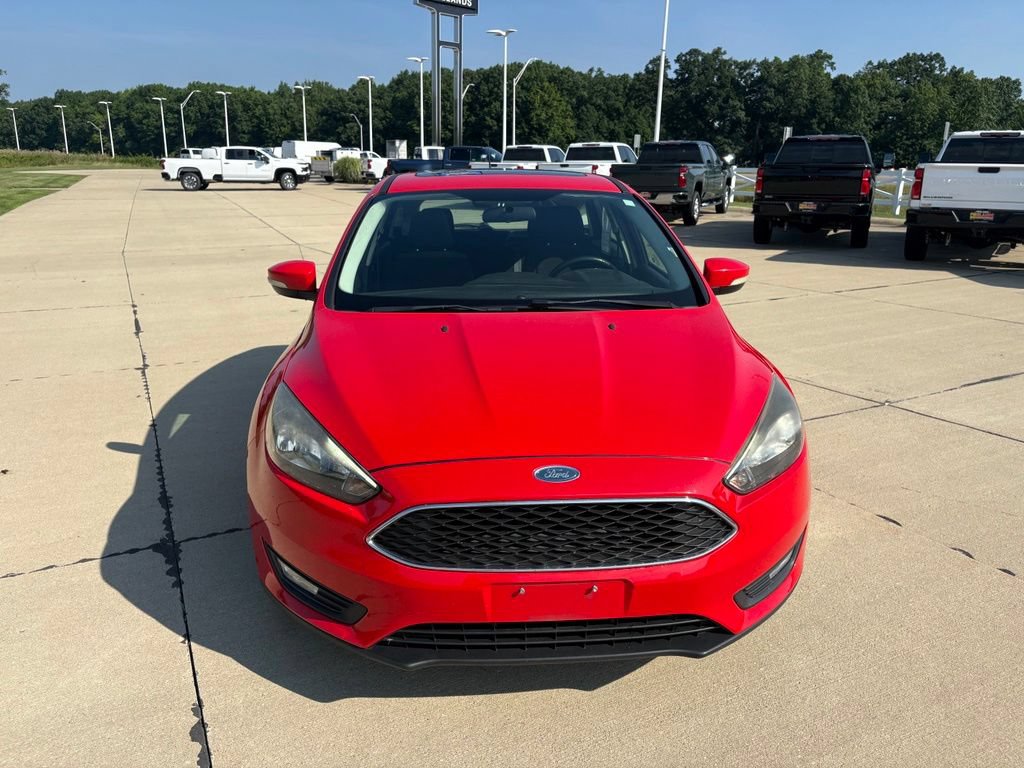 Used 2017 Ford Focus SEL w/ Cold Weather Package FWD image 9