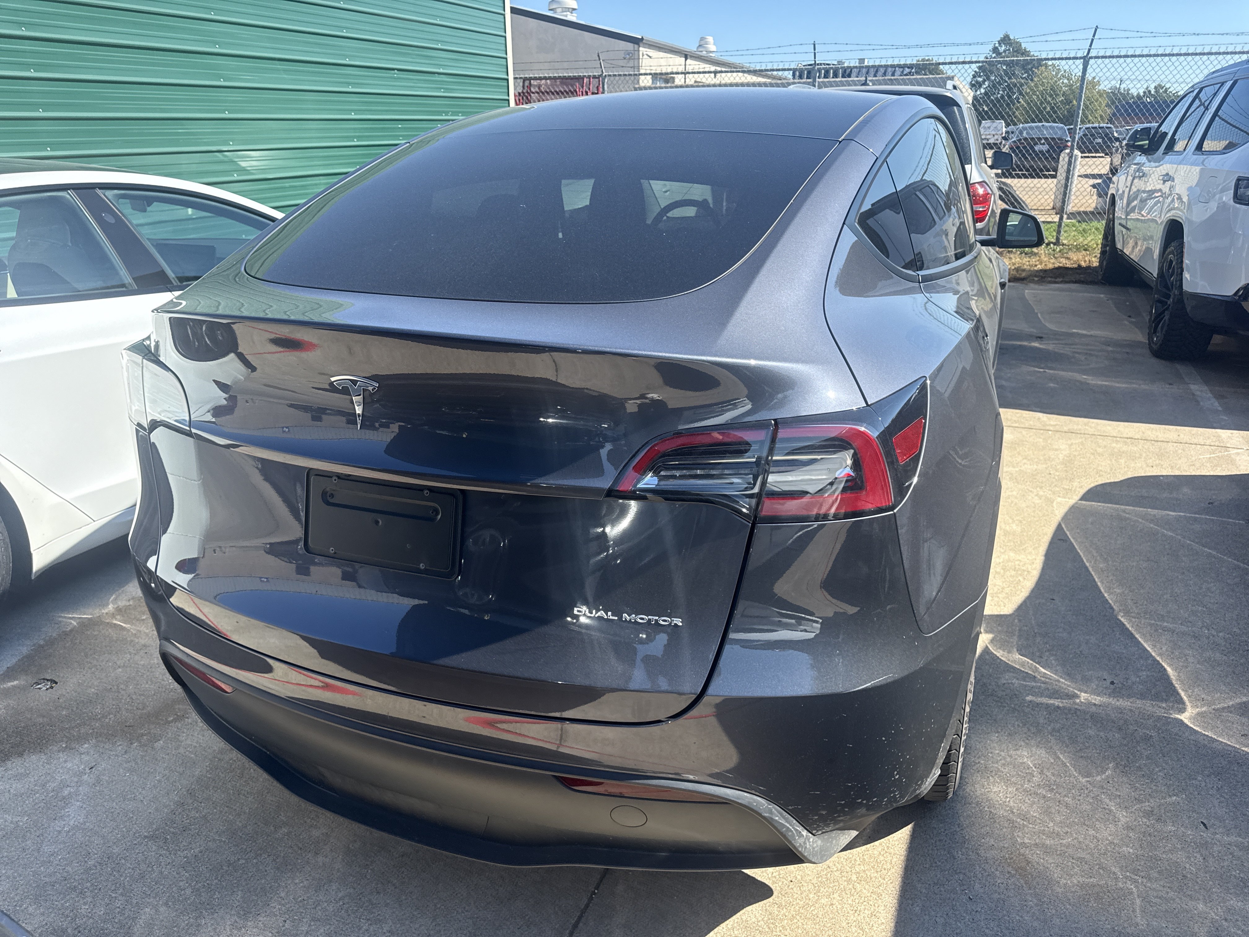 Used 2023 Tesla Model Y Long Range AWD/4WD image 5