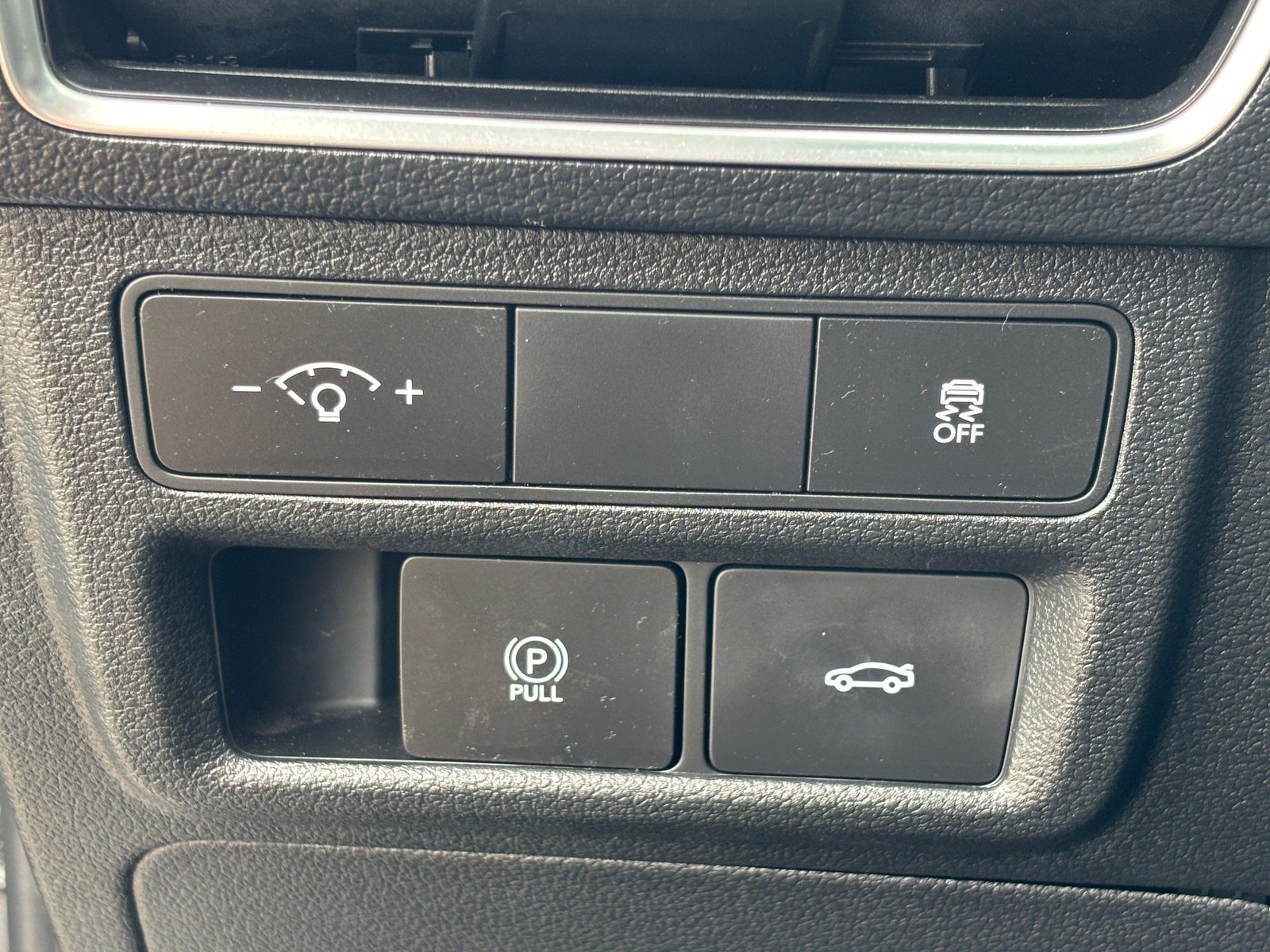 Used 2025 Hyundai Sonata SEL FWD image 26