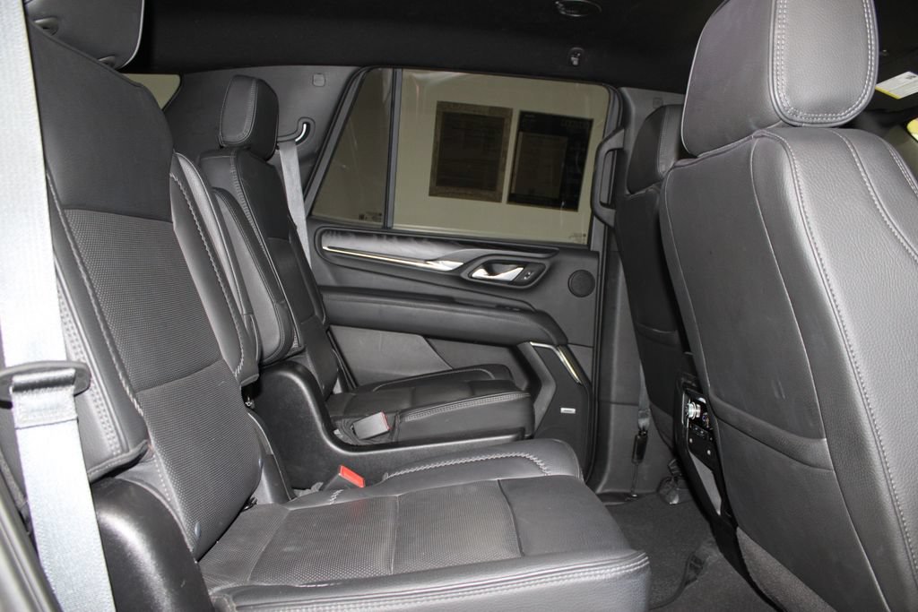 Used 2024 GMC Yukon Denali RWD image 35