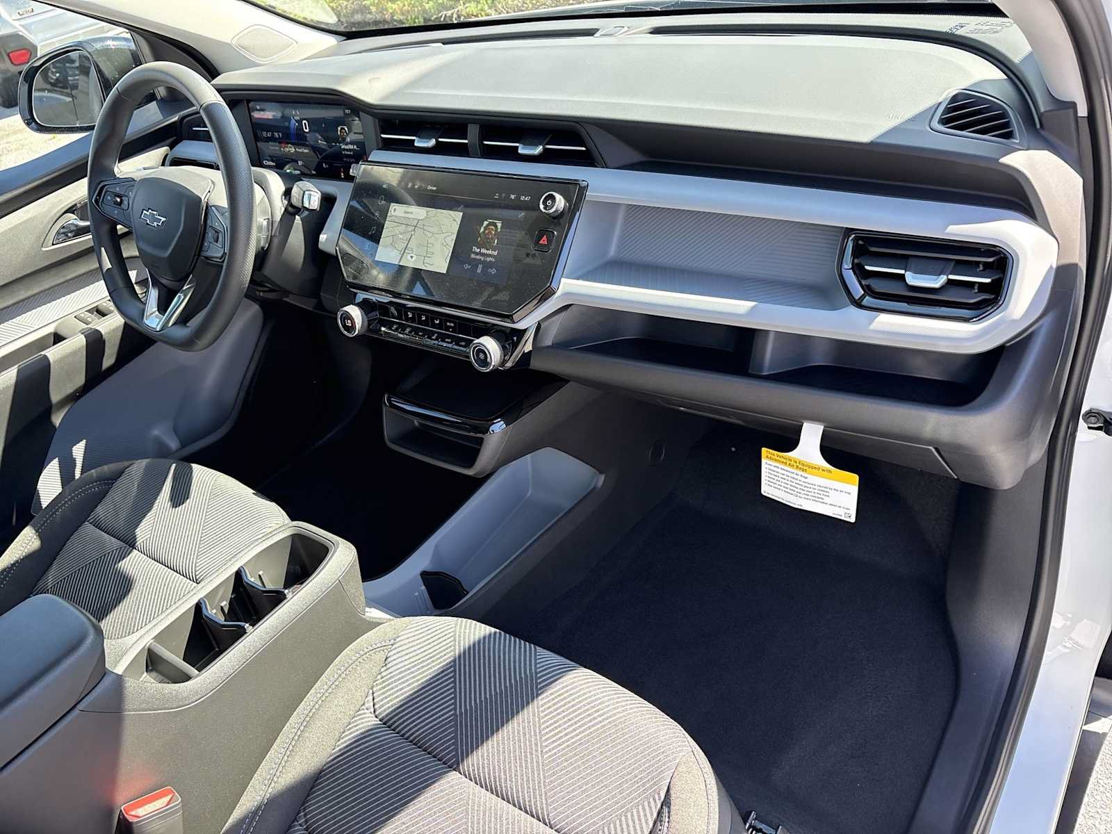New 2027 Chevrolet Bolt LT FWD image 27