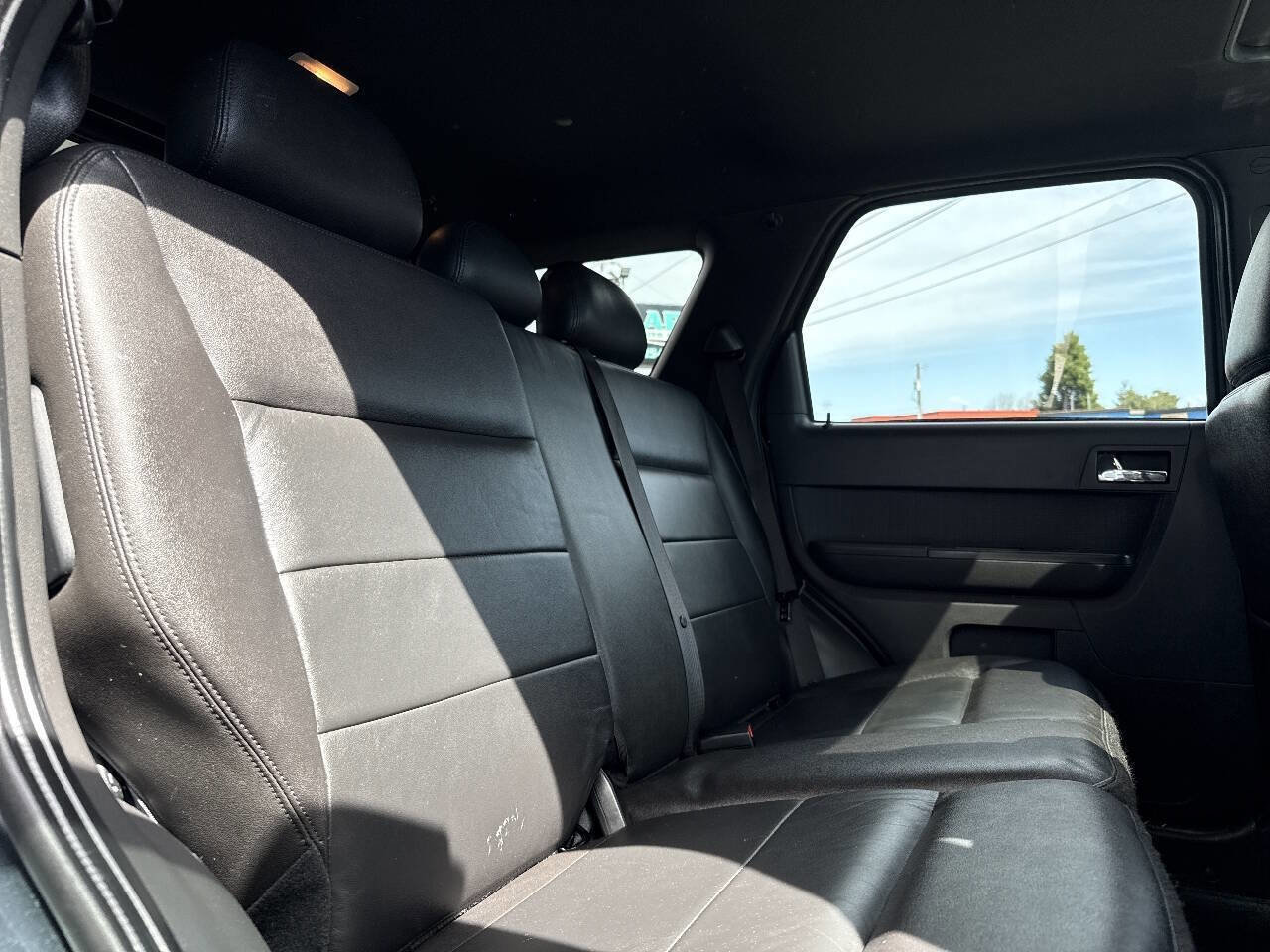 Used 2009 Ford Escape Limited AWD/4WD image 23
