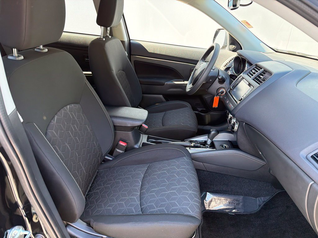 Used 2025 Mitsubishi Outlander Sport ES AWD/4WD image 25