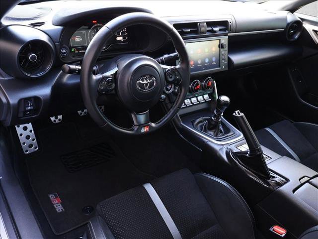 Used 2024 Toyota GR86 Premium RWD image 10