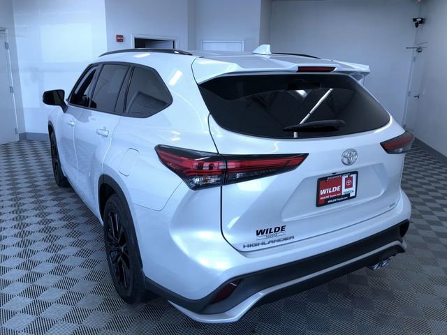 Used 2023 Toyota Highlander XSE image 15