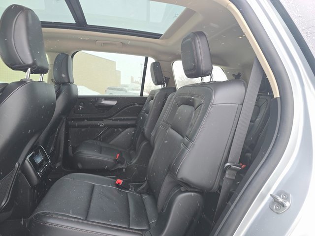 Used 2023 Lincoln Aviator Grand Touring w/ Equipment Group 301A image 12