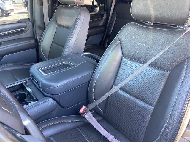 Used 2022 GMC Yukon Denali AWD/4WD image 15