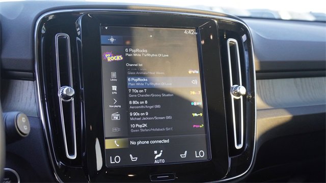 Used 2021 Volvo XC40 T5 Inscription w/ Advanced Package image 24