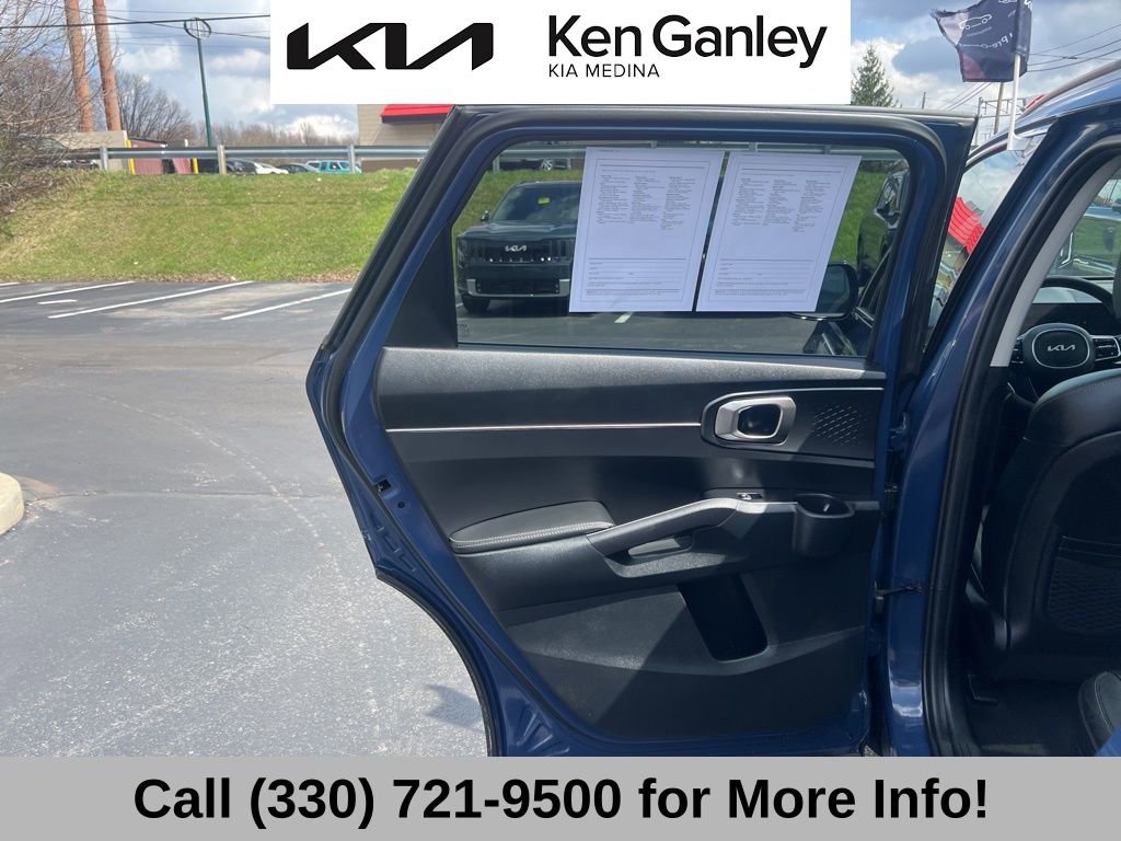 Certified 2025 Kia Sorento S w/ Panoramic Sunroof Package image 45