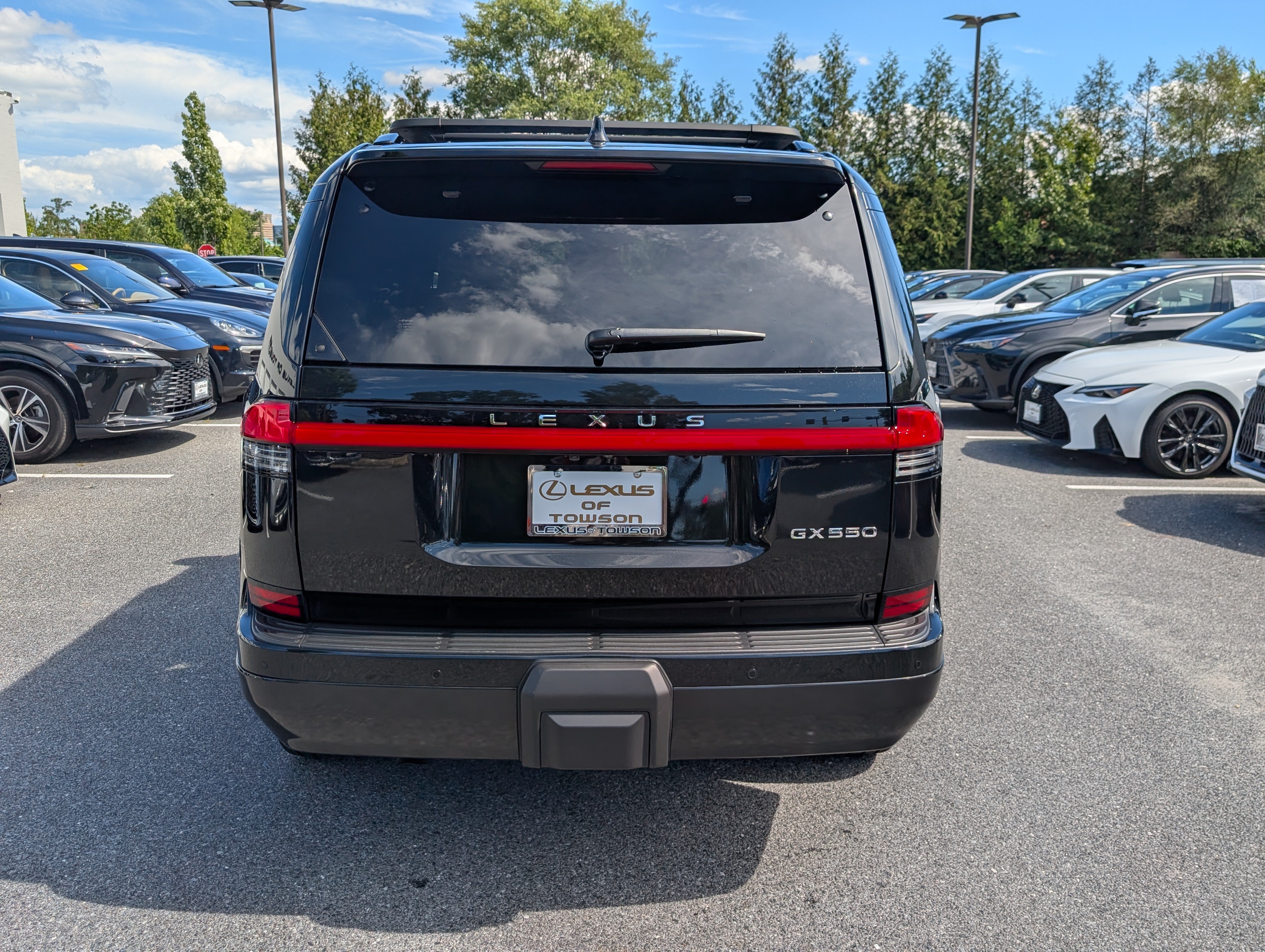 Used 2025 Lexus GX 550 w/ Accessory Package (2T) AWD/4WD image 4