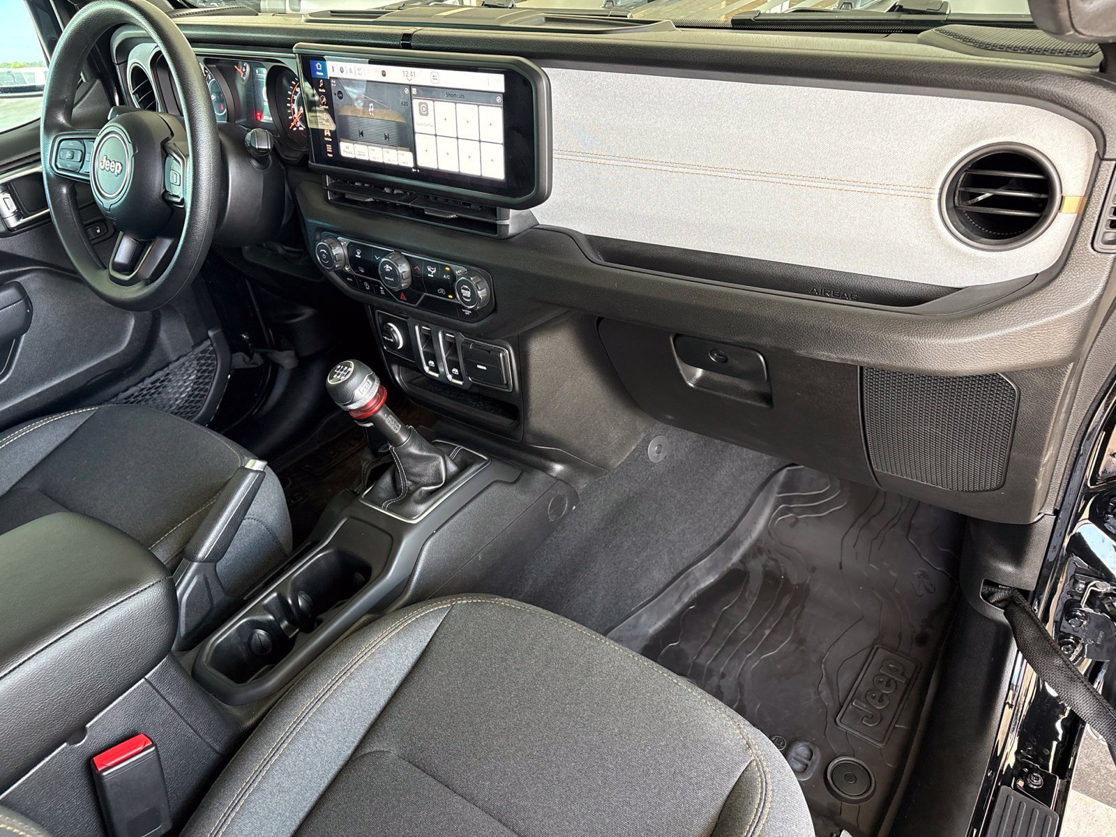 Used 2026 Jeep Wrangler Sport AWD/4WD image 20