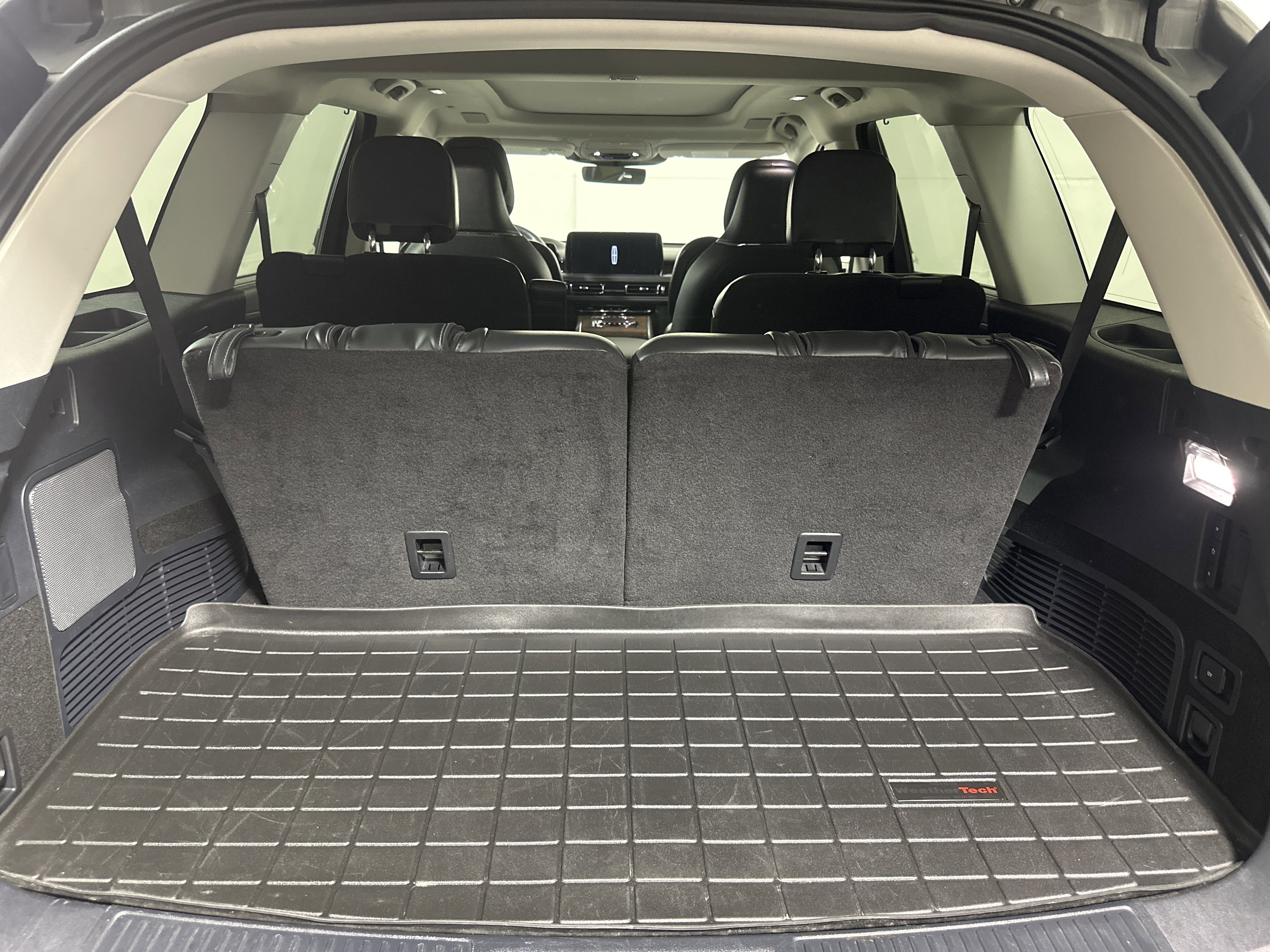 Used 2025 Lincoln Aviator Reserve w/ Equipment Group 201A image 24