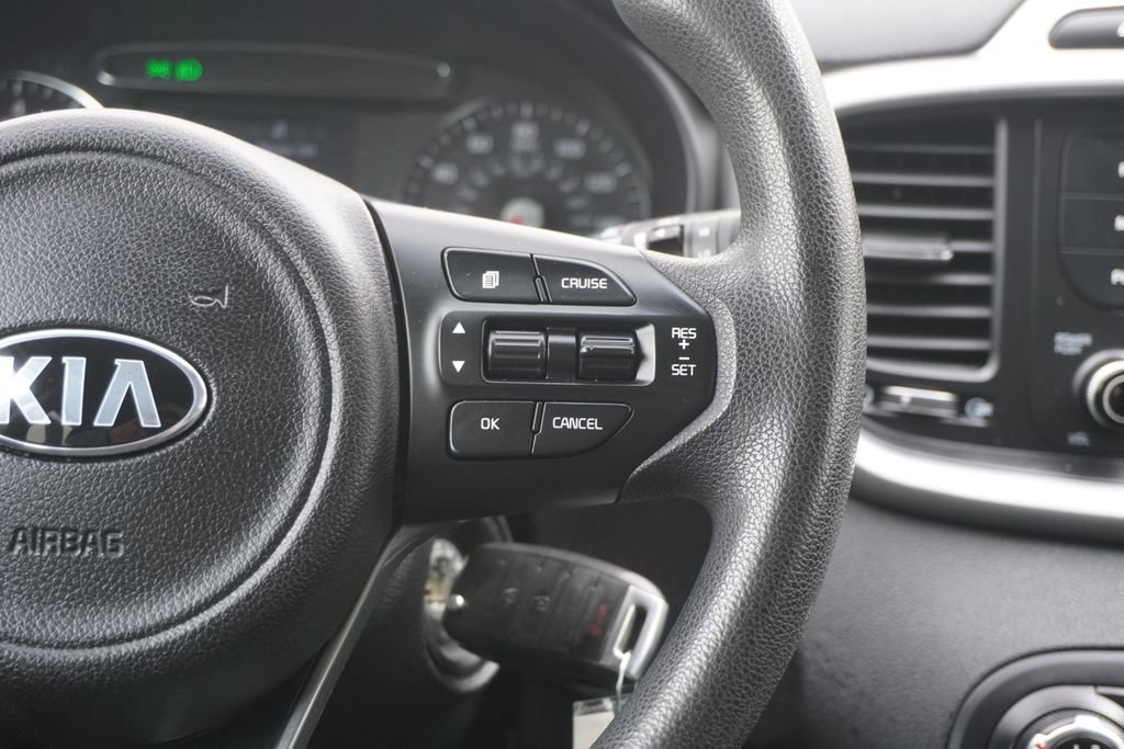 Used 2016 Kia Sorento L image 15
