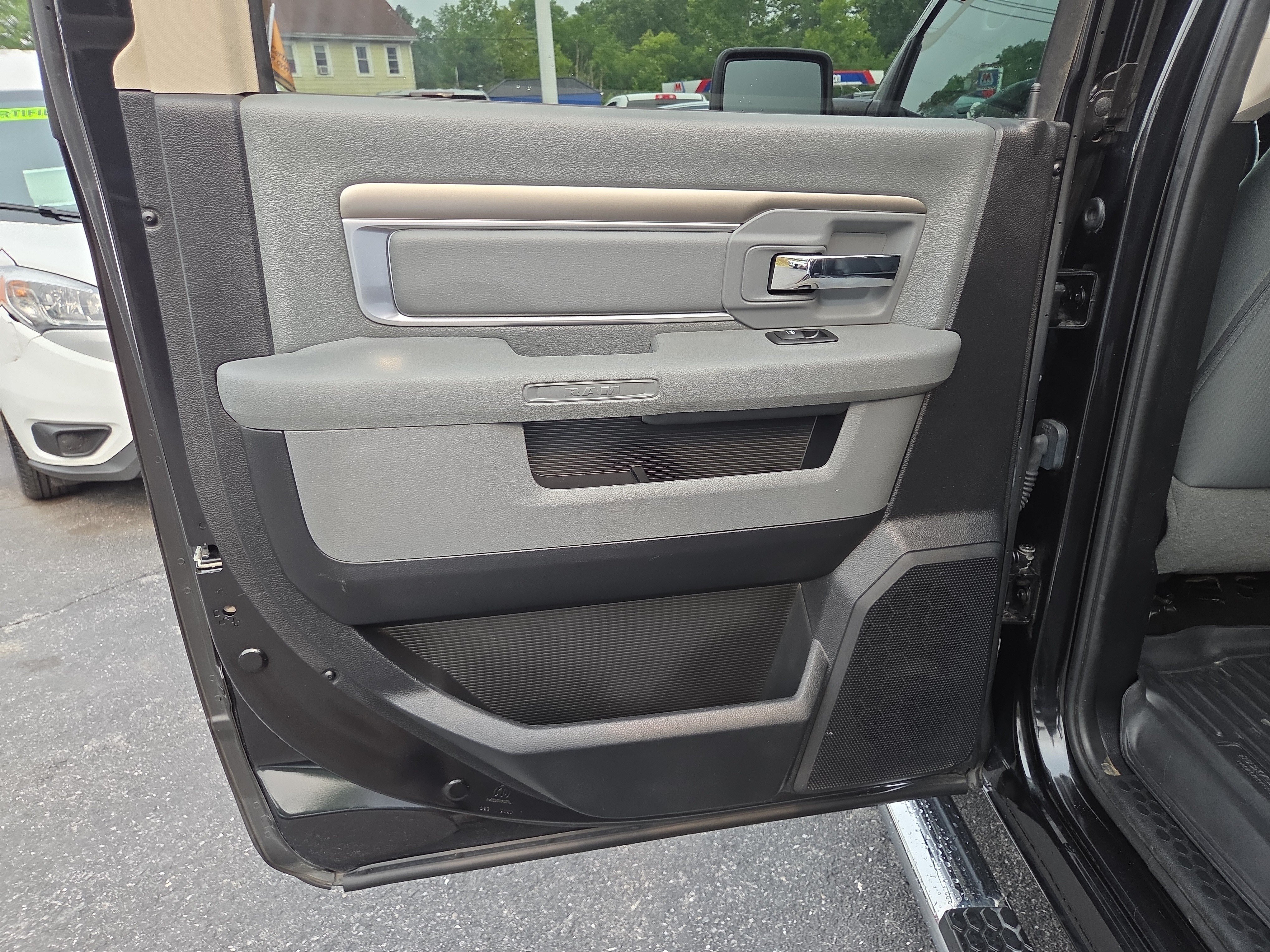 Used 2015 RAM 1500 Big Horn AWD/4WD image 22
