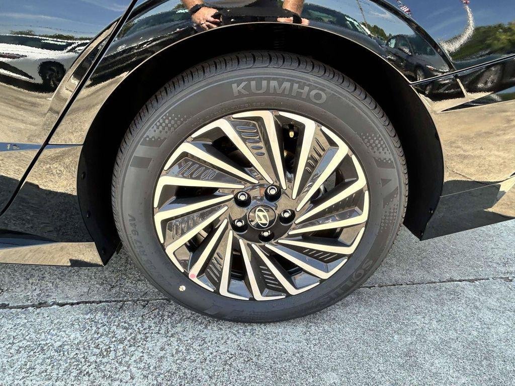 New 2026 Hyundai Sonata Limited FWD image 34