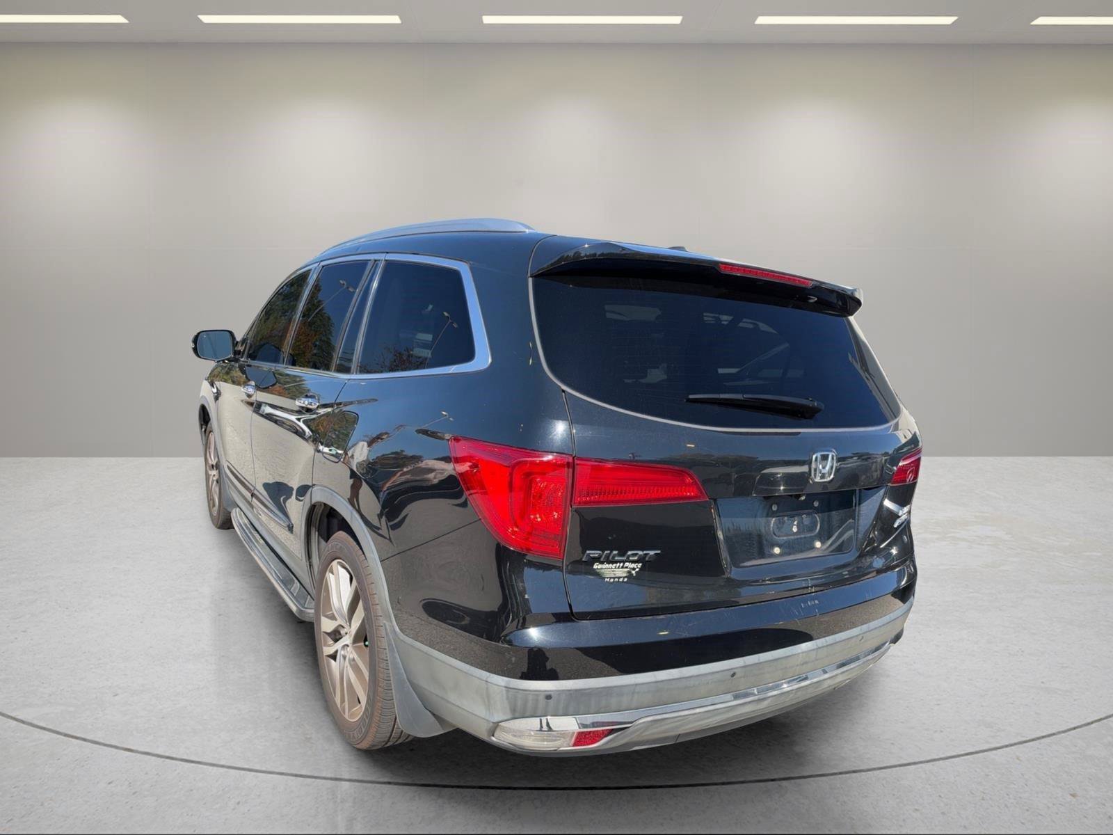 Used 2016 Honda Pilot Elite image 12