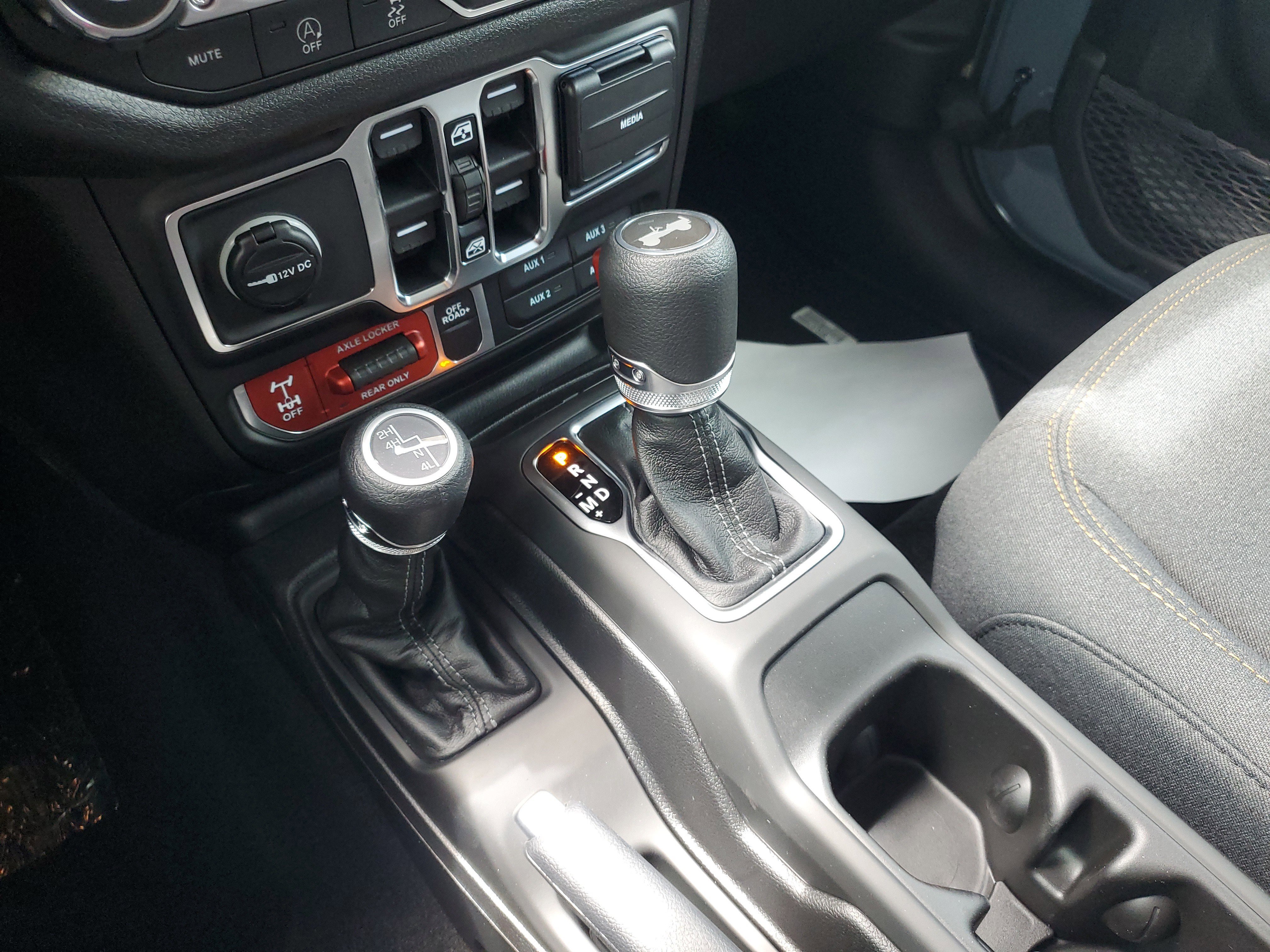 New 2026 Jeep Wrangler Unlimited Sport AWD/4WD image 19