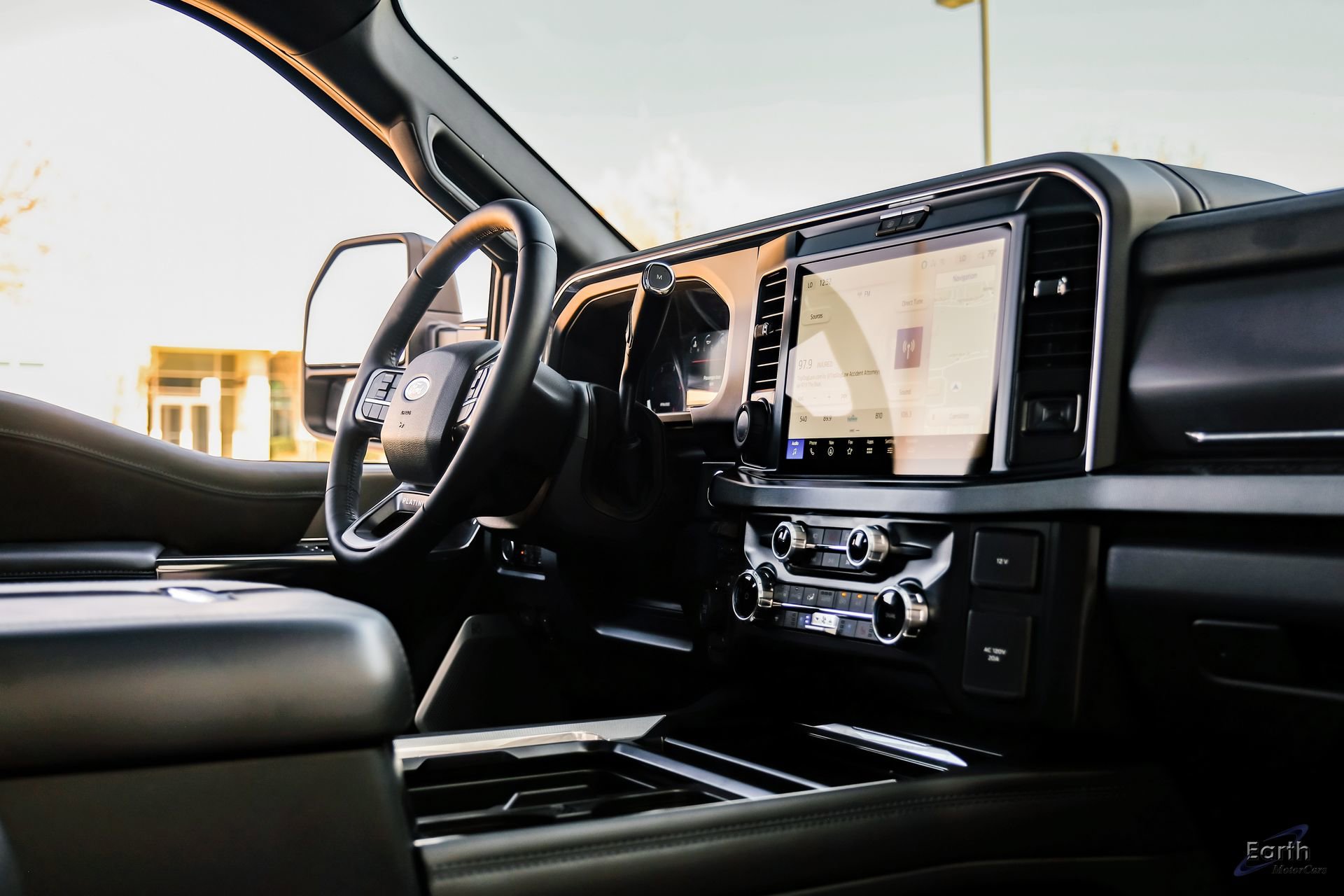 Used 2026 Ford F450 Platinum w/ FX4 Off-Road Package image 57