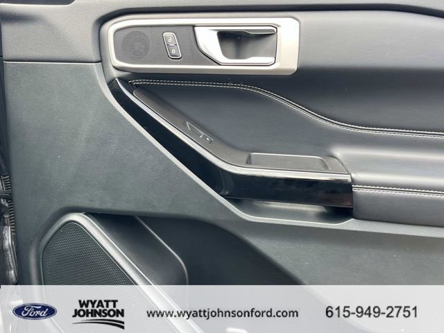 Used 2024 Ford Explorer ST image 25