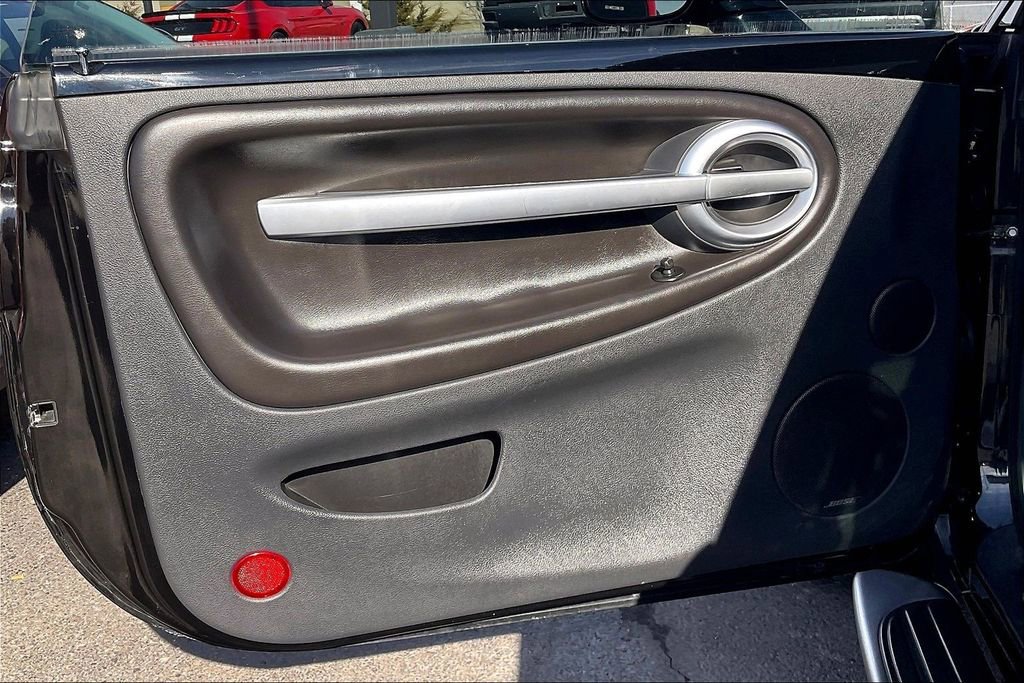 Used 2005 Chevrolet SSR w/ Preferred Equipment Group RWD image 21