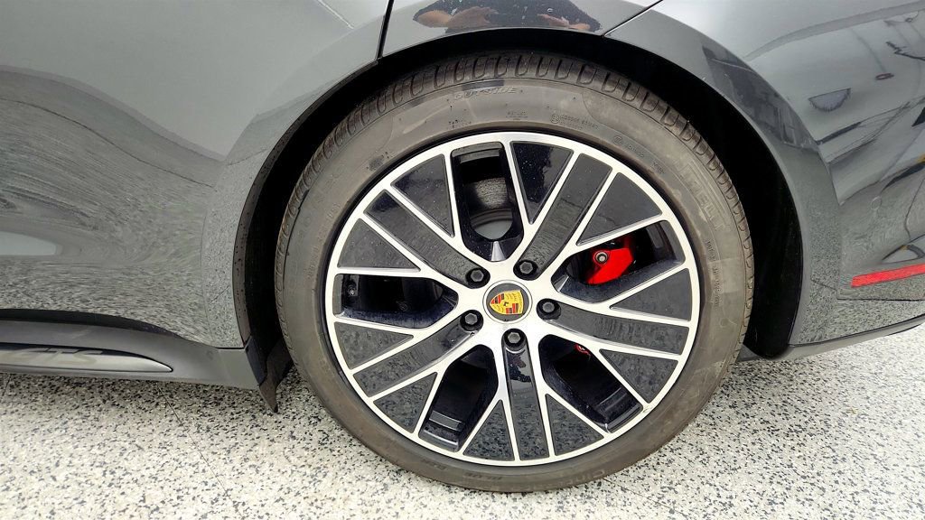 Used 2022 Porsche Taycan GTS w/ Premium Package (P6U) image 9