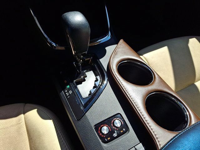 Used 2015 Toyota Avalon XLE Premium FWD image 19
