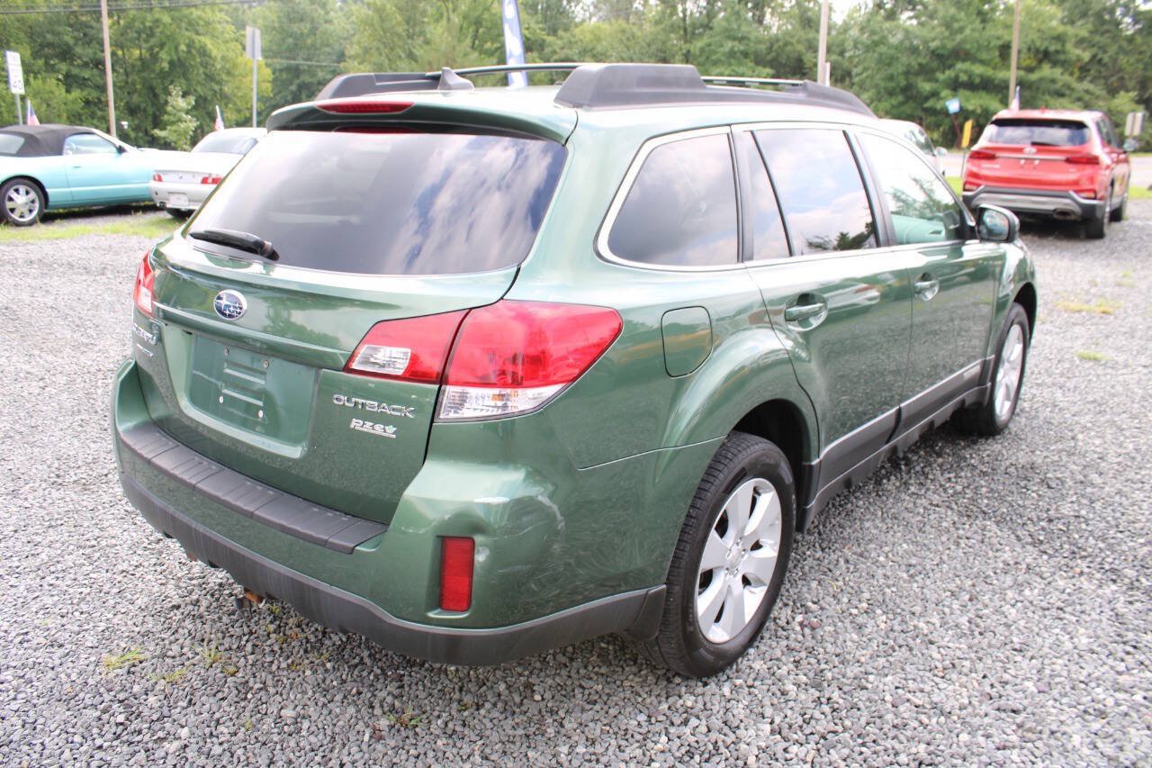 Used 2011 Subaru Outback 2.5i Limited AWD/4WD image 7