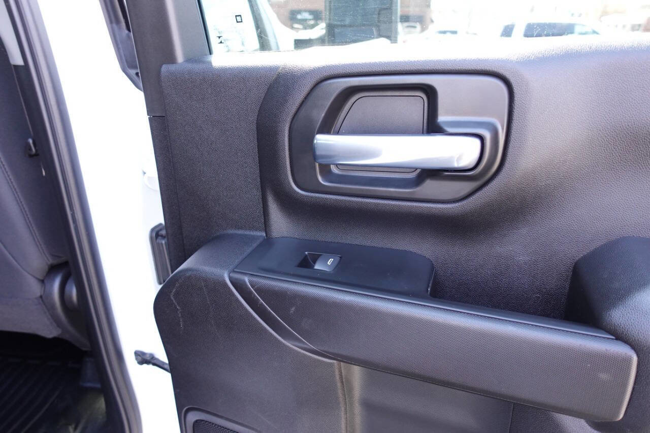Used 2025 Chevrolet Silverado 2500 W/T AWD/4WD image 30