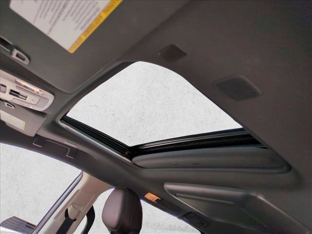 Used 2024 Toyota Sienna Platinum AWD/4WD image 16