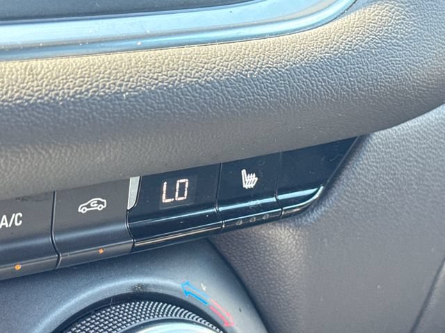 Used 2025 Chevrolet Blazer LT FWD image 24