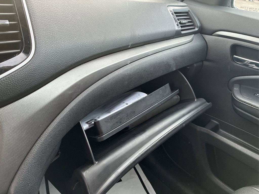 Certified 2024 Honda Ridgeline RTL image 31