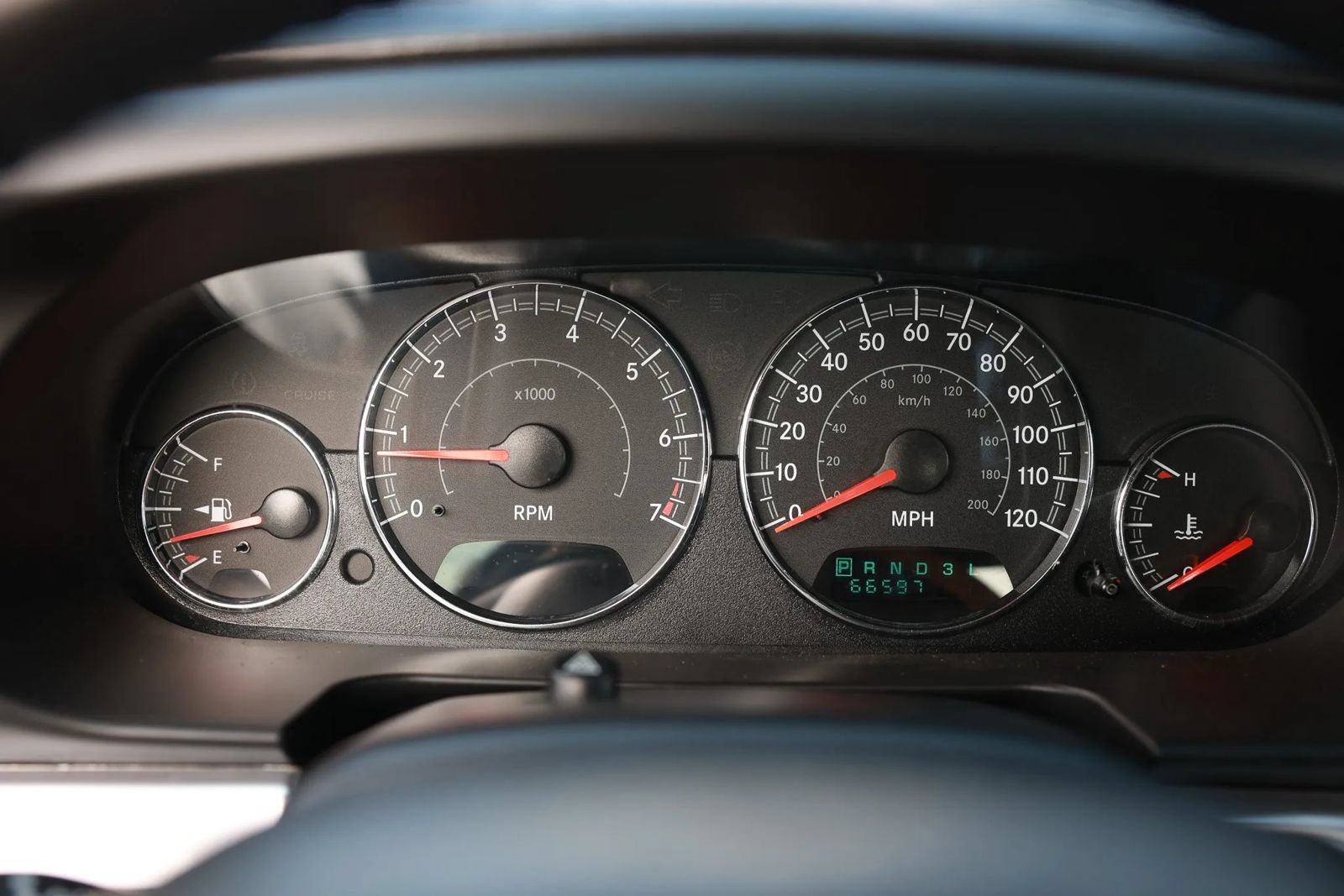 Used 2006 Chrysler Sebring Touring FWD image 29