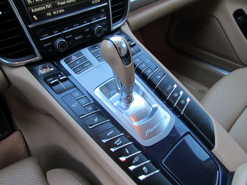 Used 2011 Porsche Panamera S RWD image 14