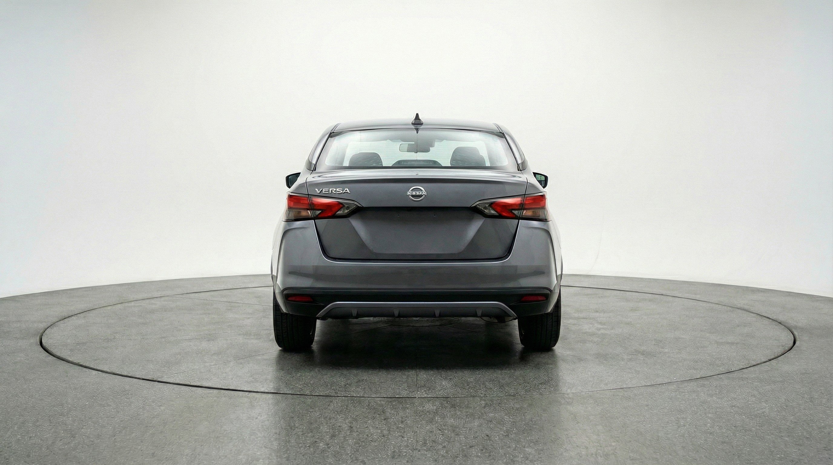 Used 2025 Nissan Versa SV image 7