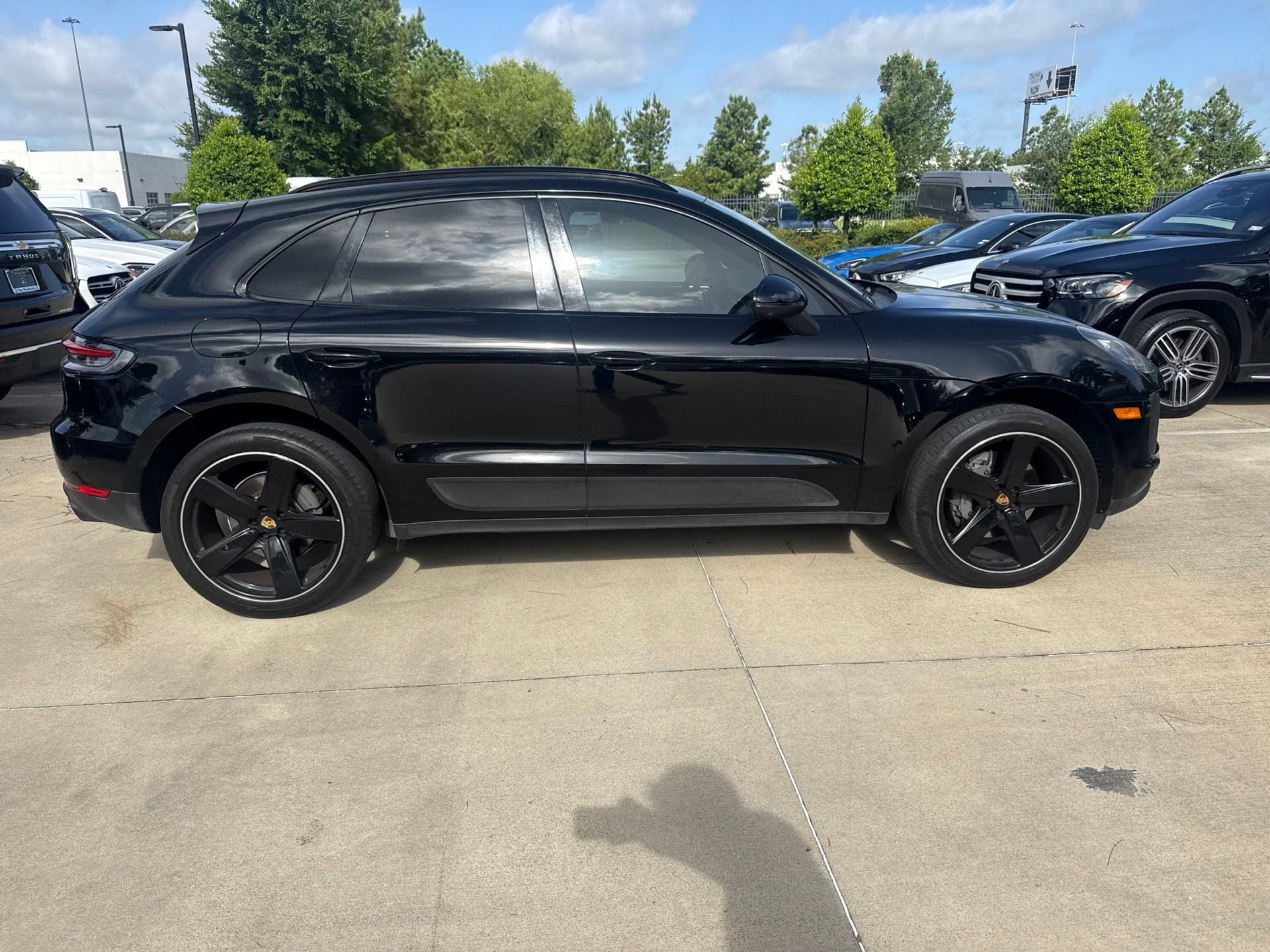 Used 2021 Porsche Macan S AWD/4WD image 3