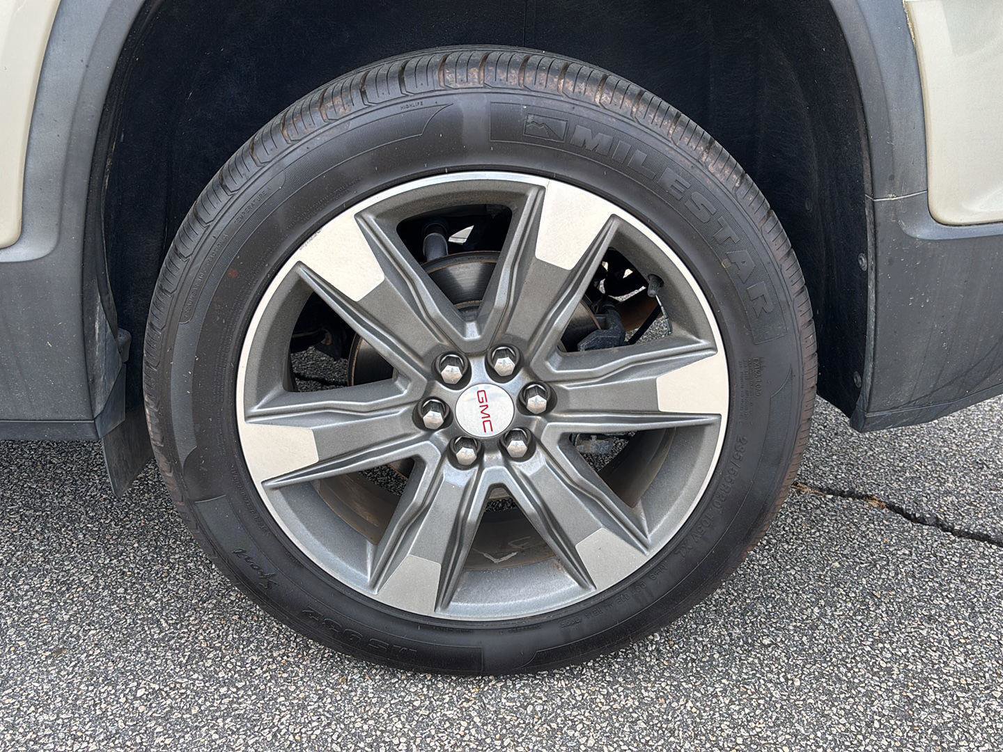 Used 2017 GMC Acadia SLT image 6