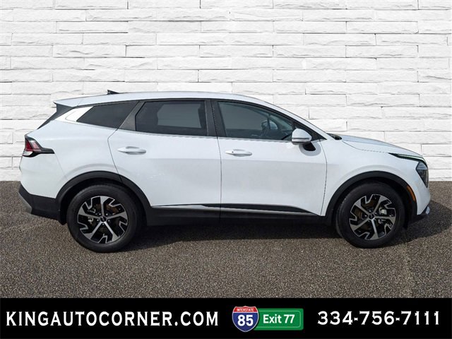 Used 2024 Kia Sportage EX image 4