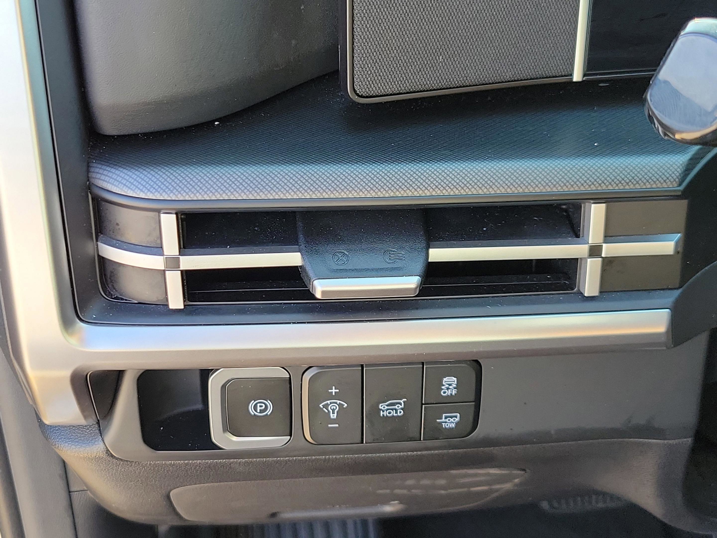 Certified 2024 Hyundai Santa Fe XRT image 6