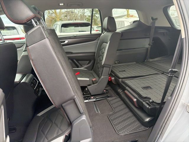Certified 2024 Volkswagen Atlas Peak Edition SEL image 23