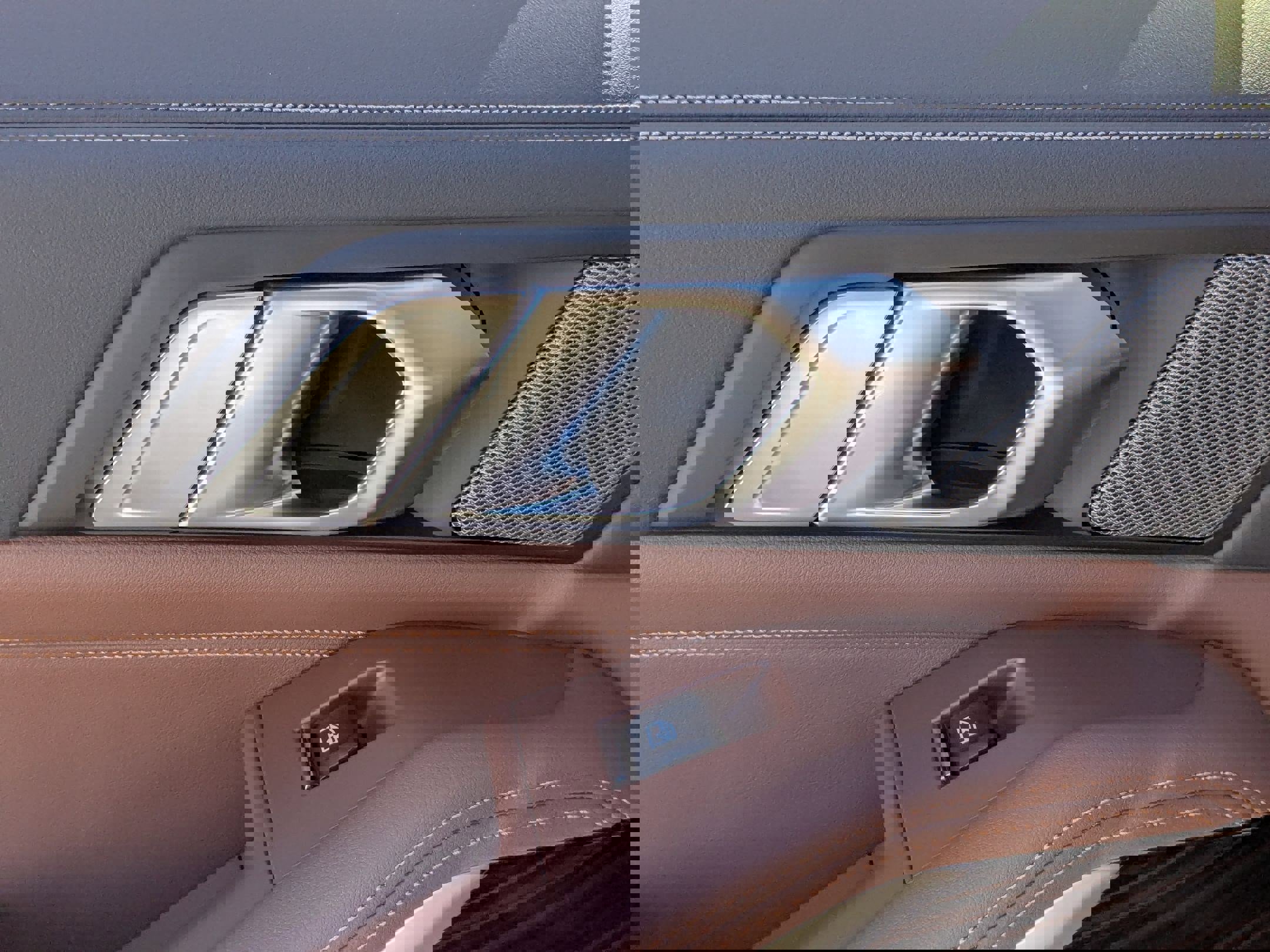 New 2026 BMW X5 xDrive40i w/ M Sport Package image 28