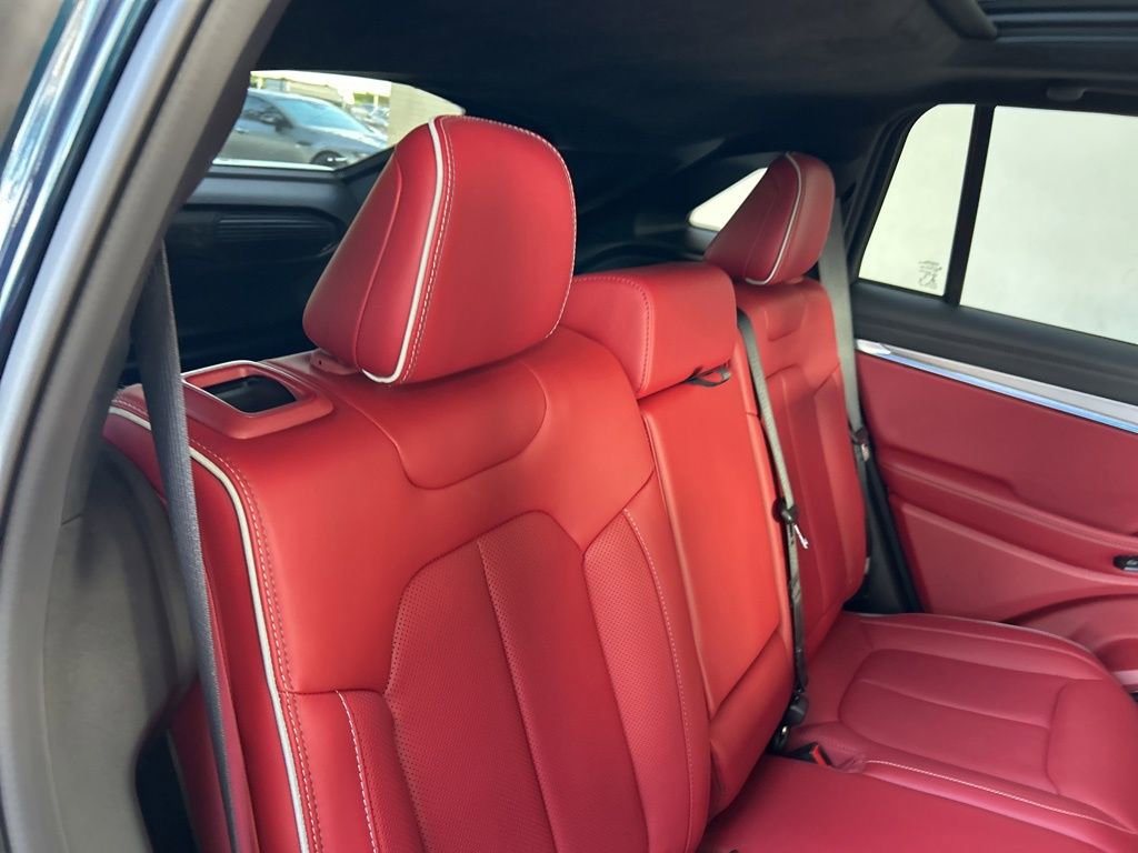 Used 2024 Jeep Wagoneer Launch Edition image 30