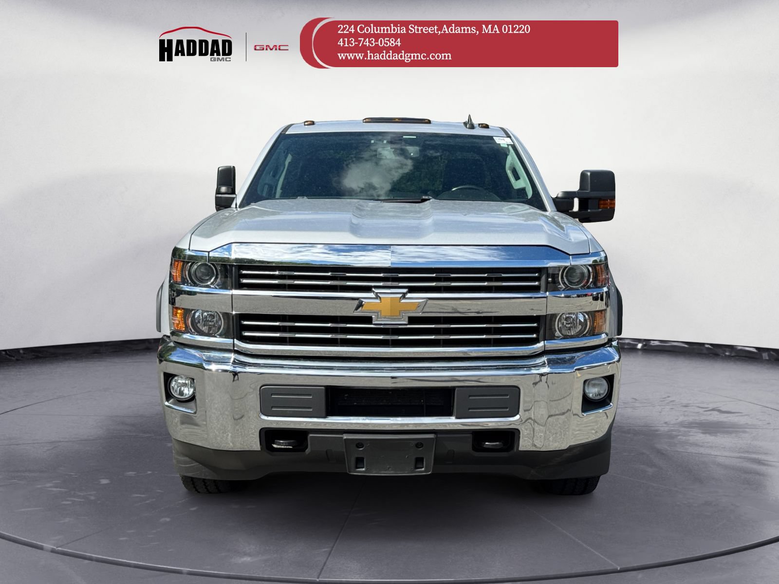 Used 2018 Chevrolet Silverado 2500 LT w/ LT Convenience Package AWD/4WD image 2