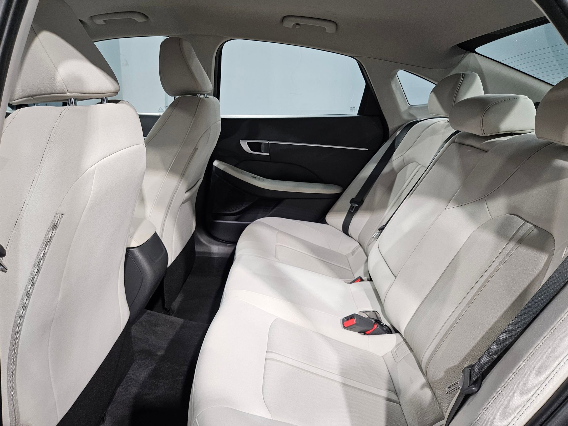 Used 2025 Hyundai Sonata SEL FWD image 35